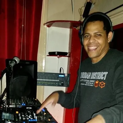 DJ PROBLEMCHILD